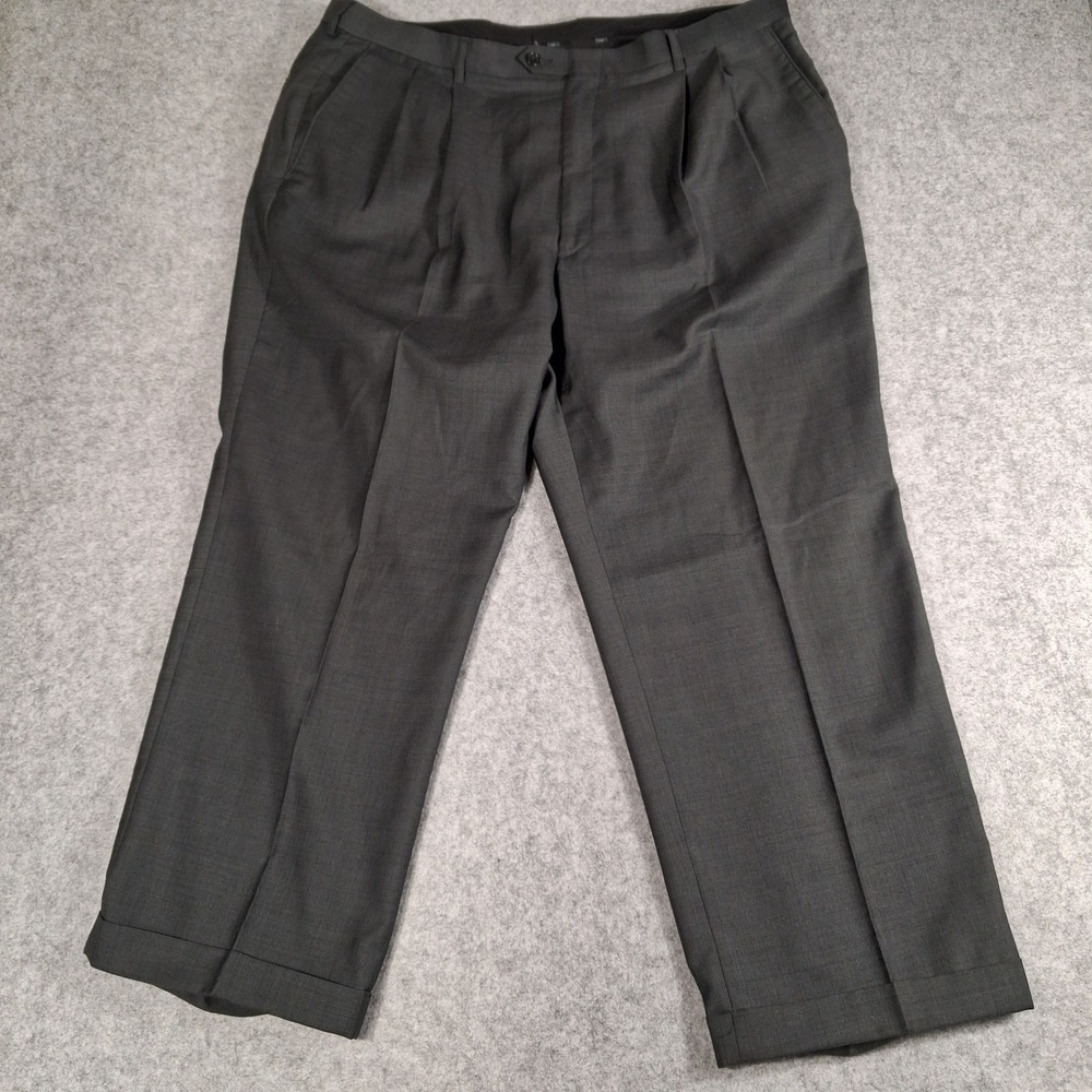 Haggar Dress Pants Mens 42x30 Gray Pleated Cuffed Wrinkle-Free Trousers